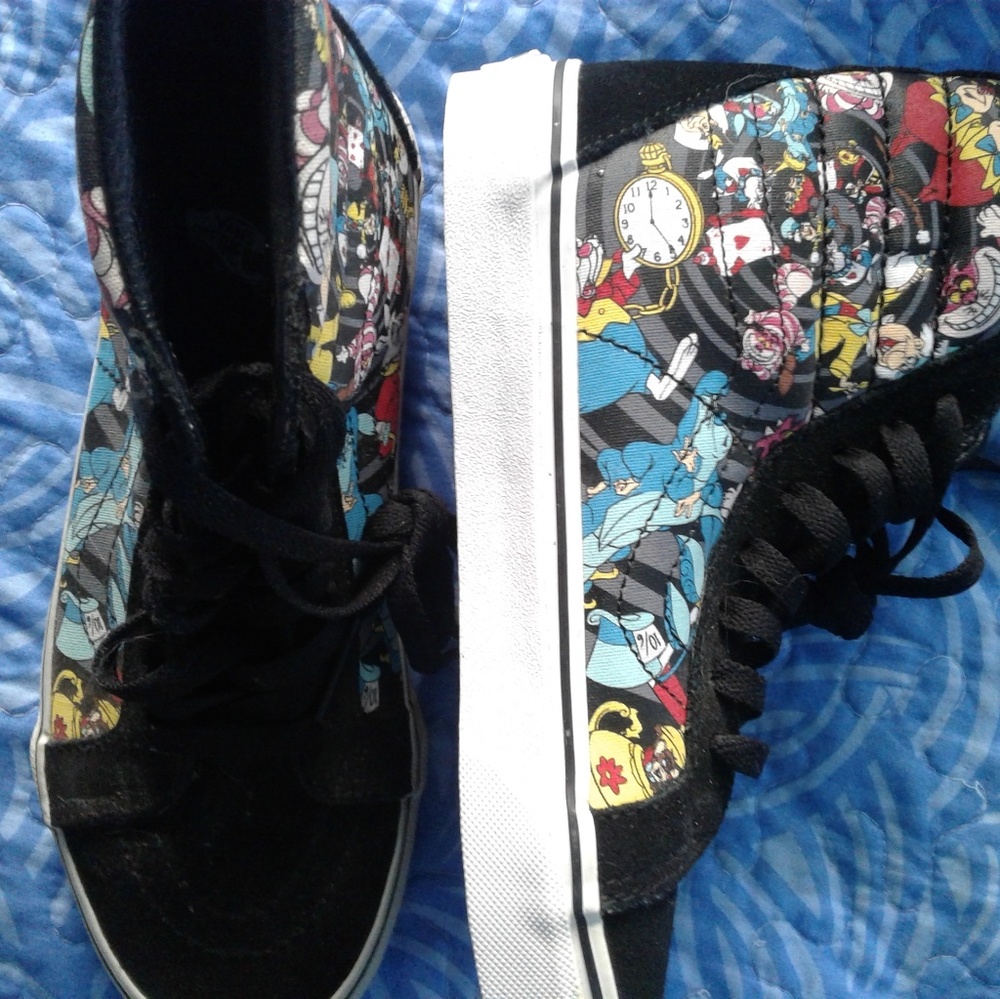 Vans Disney high top Alice in Wonderland women's 7
